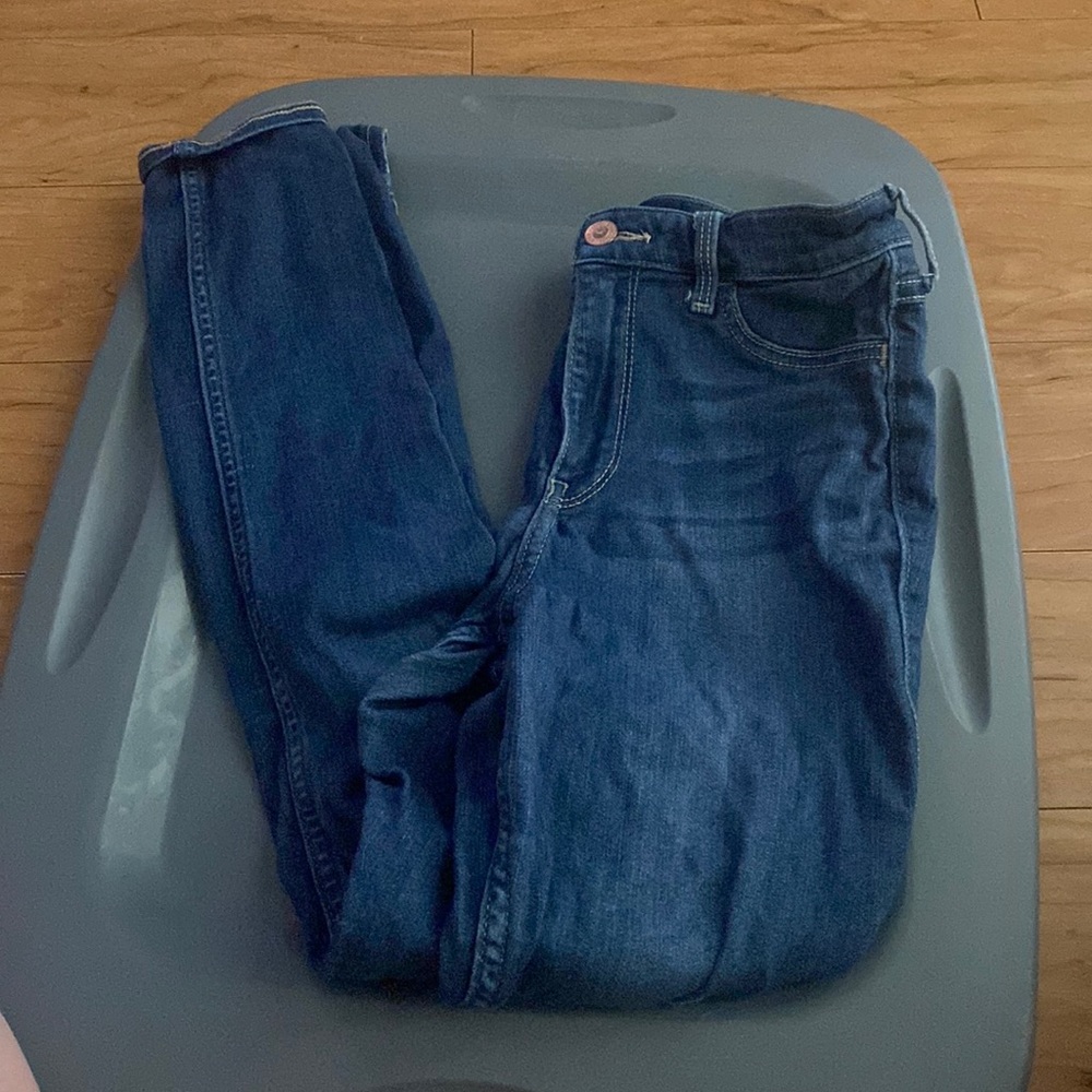 Hollister skinny jean!